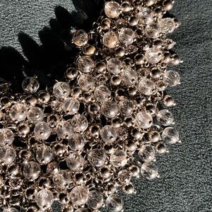 Zi collection. Pearl necklace with earrings.